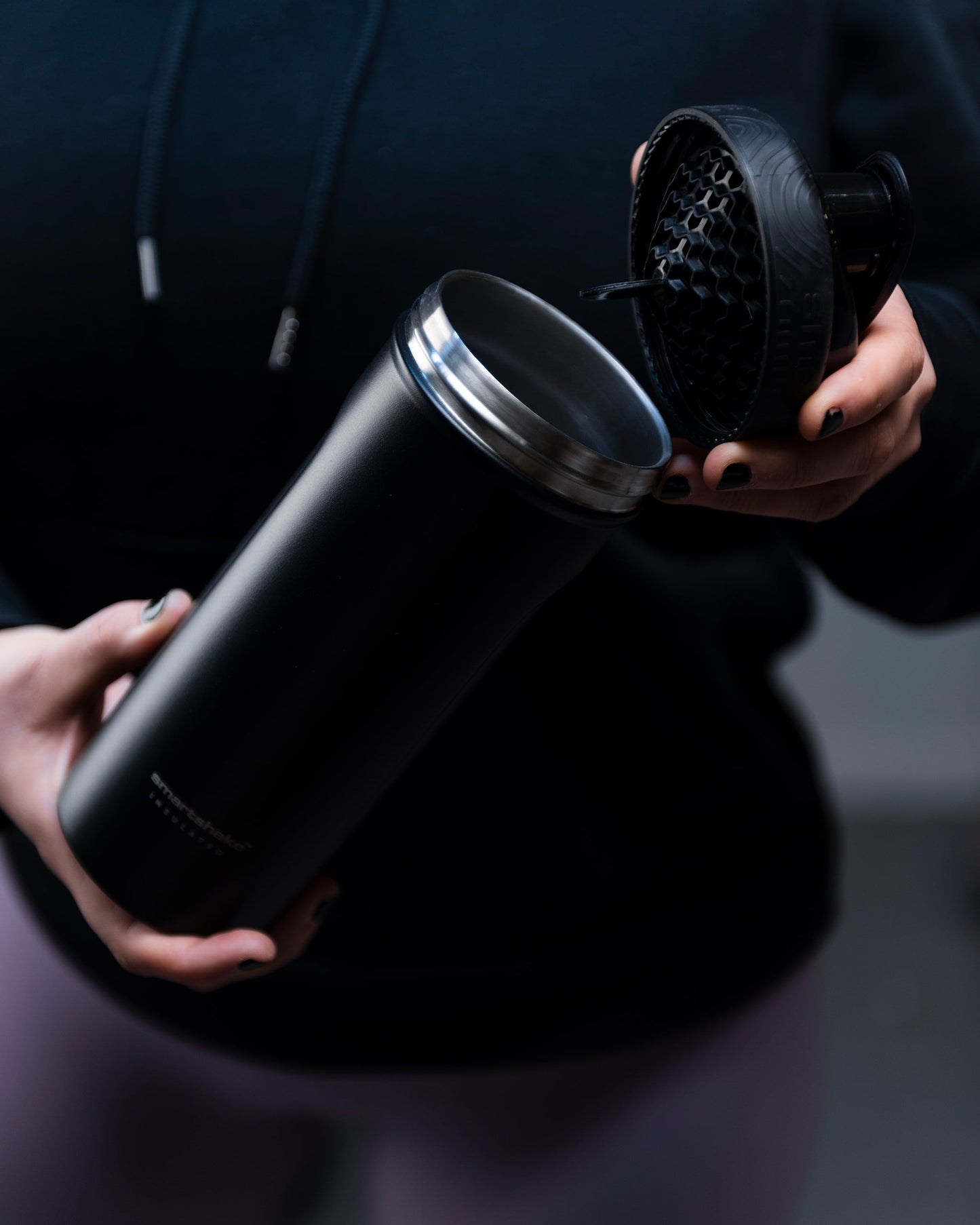 insulated-steel-shaker-black-t5 Smartshake_Insulated_Steel_lifestyle.jpg