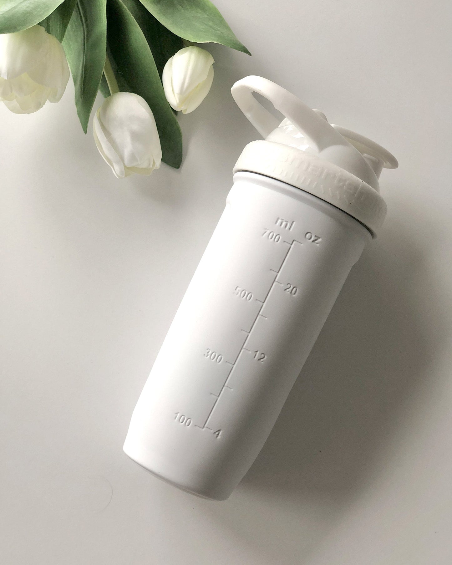 reforce-stainless-steel-white-b0 Smartshake_Reforce_Stainless_Steel_MTV_Logo_LS2_c201ff2a-8205-41aa-9b99-8a96c8ee650e.jpg