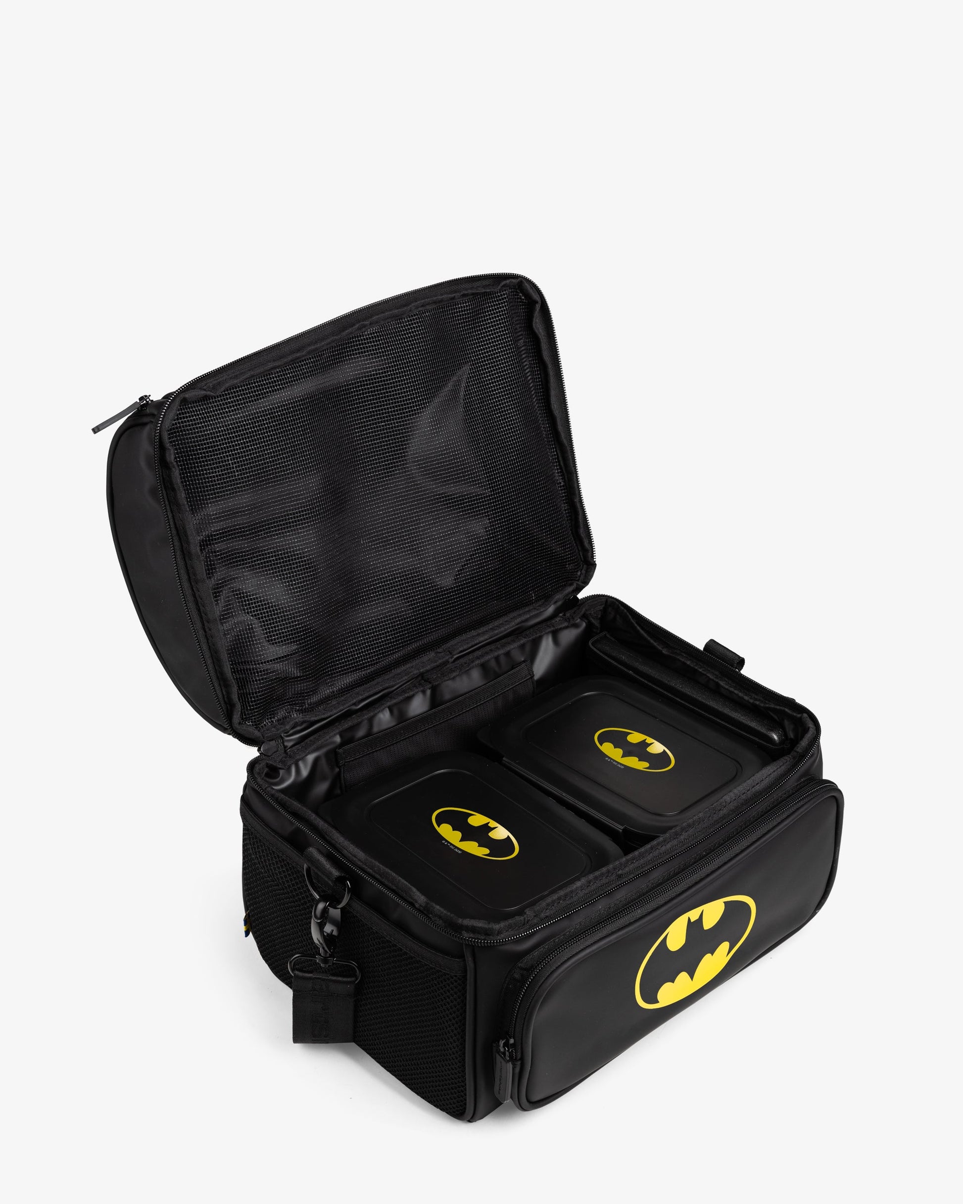 meal-prep-bag-batman-with-4-food-containers-and-2-ice-packs-x0 Smartshake_Meal_Prep_Bag_Batman_open.jpg