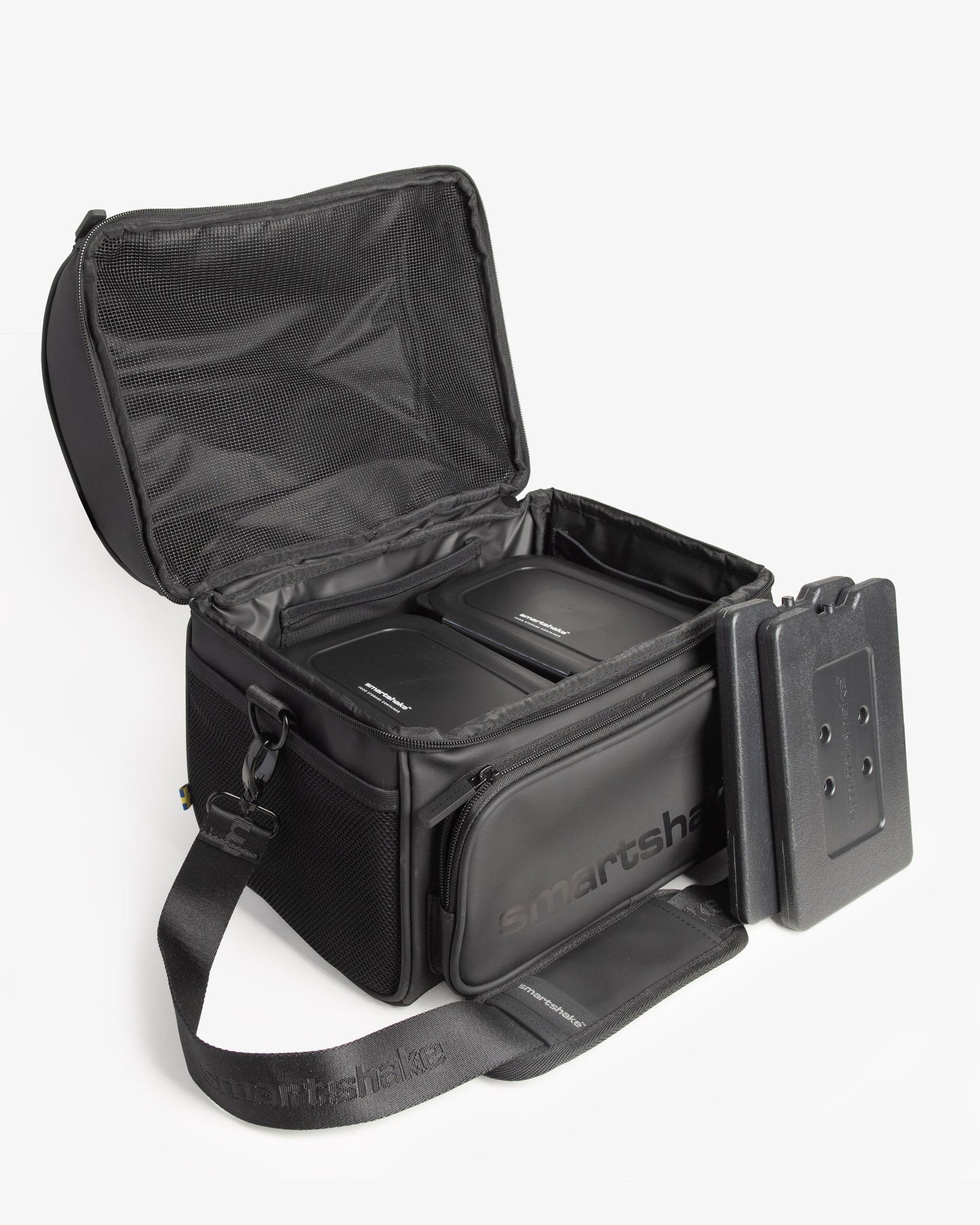 meal-prep-bag-black-with-4-food-containers-and-2-ice-packs-d7 Smartshake_Meal_Prep_Bag_Black_open.jpg