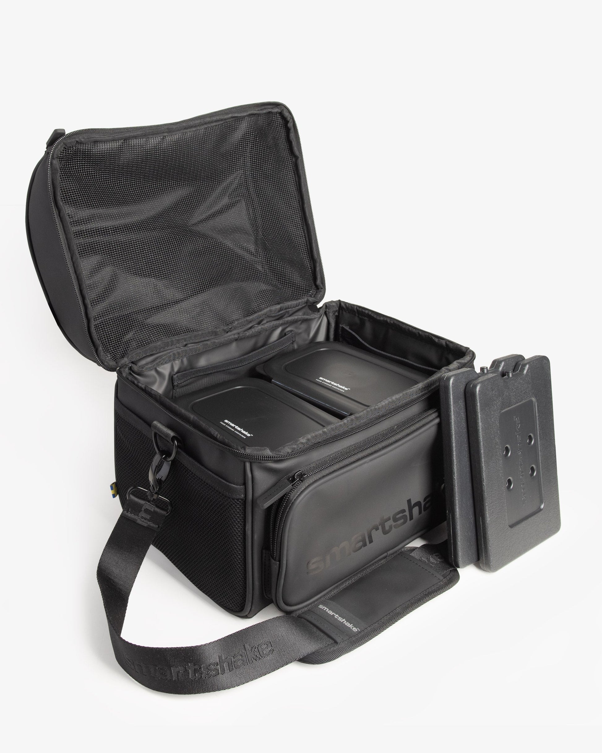 meal-prep-bag-black-with-4-food-containers-and-2-ice-packs-d7 Smartshake_Meal_Prep_Bag_Black_open.jpg