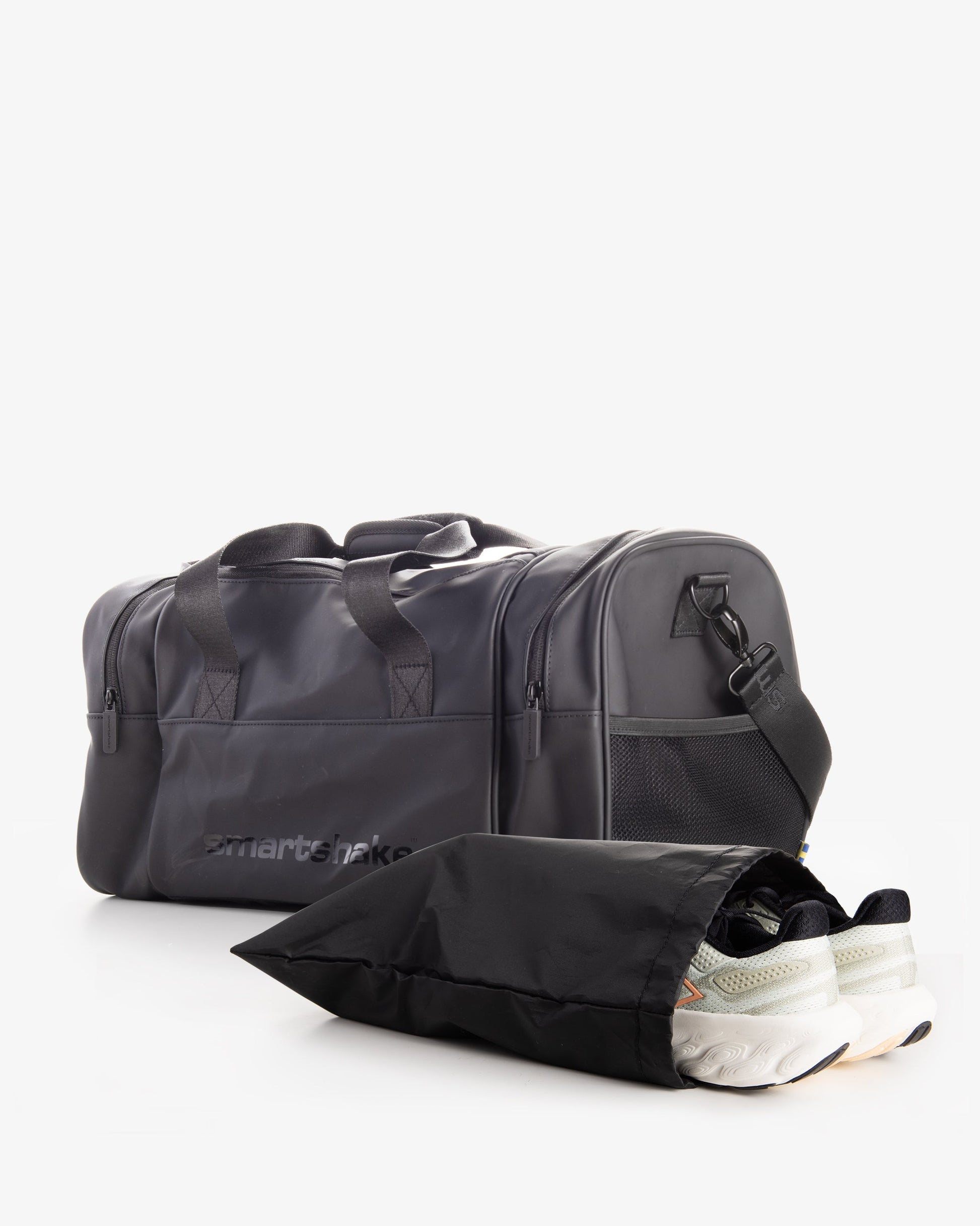 gym-bag-black-a4 Smartshake_gym_bag_Black_unassamled_24a00c8d-f290-45f6-bb42-151f345784ff.jpg
