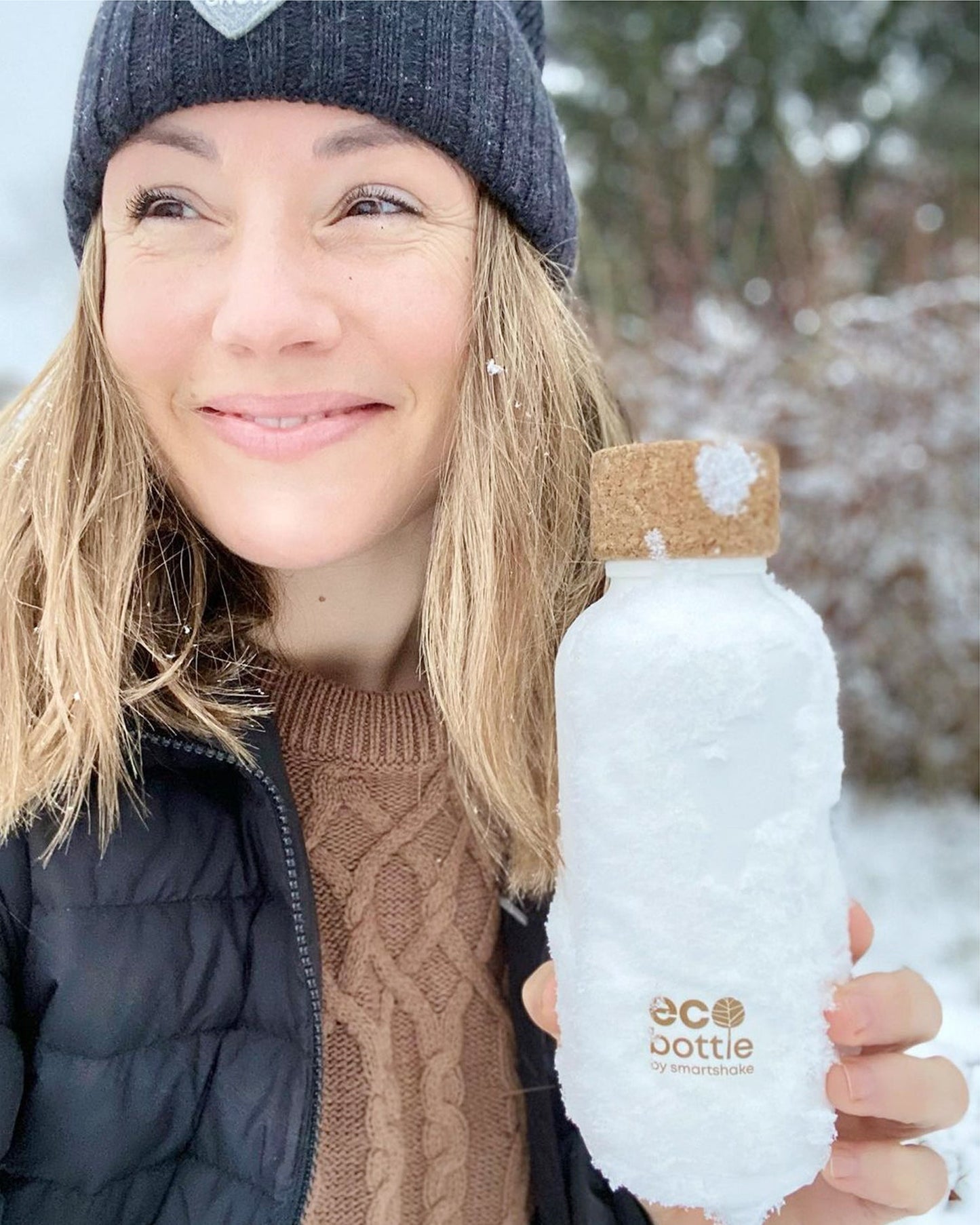 ecobottle-650-white-a9 samrtshake_ecobottle_white_lifestyle.jpg